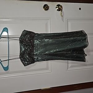 Morgan & Co women's size 5/6 formal dress